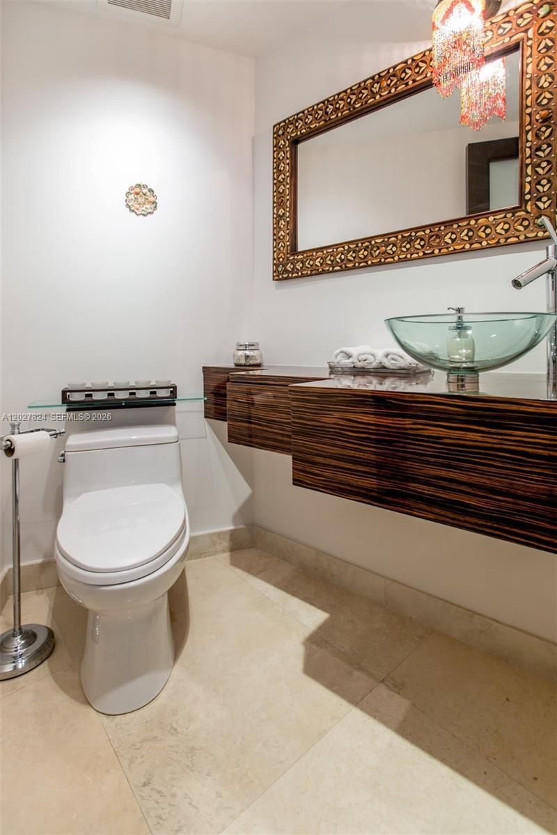 720 NE 69th St , Unit 19S, Miami, FL 33138 Photo