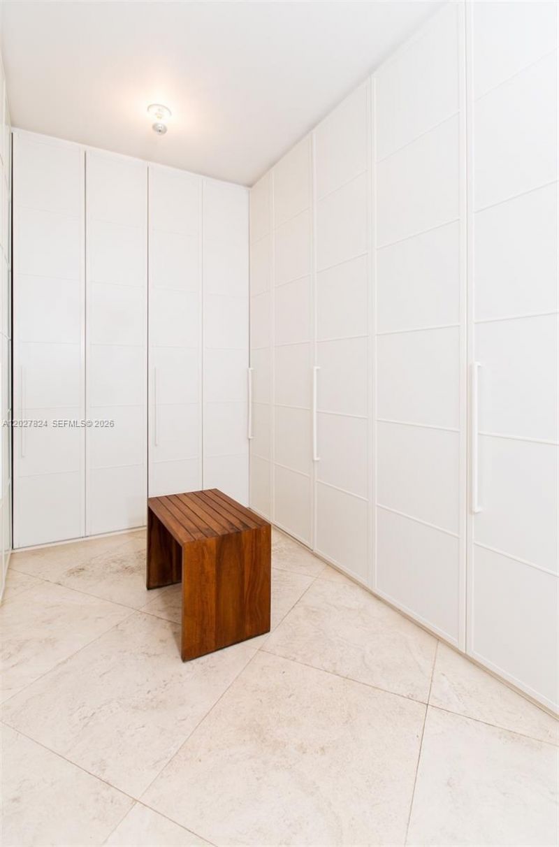 720 NE 69th St , Unit 19S, Miami, FL 33138 Photo