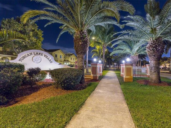 7488 NW 181st St , Unit 7488, Hialeah, FL 33015