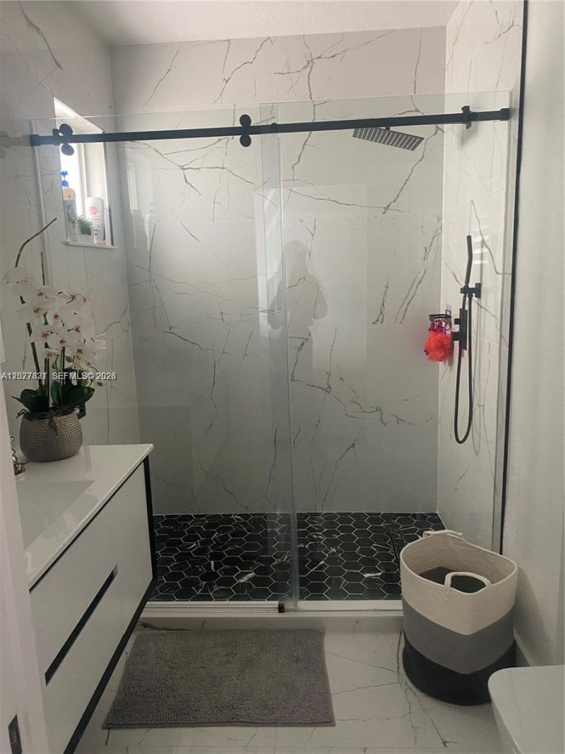 7488 NW 181st St , Unit 7488, Hialeah, FL 33015 Photo