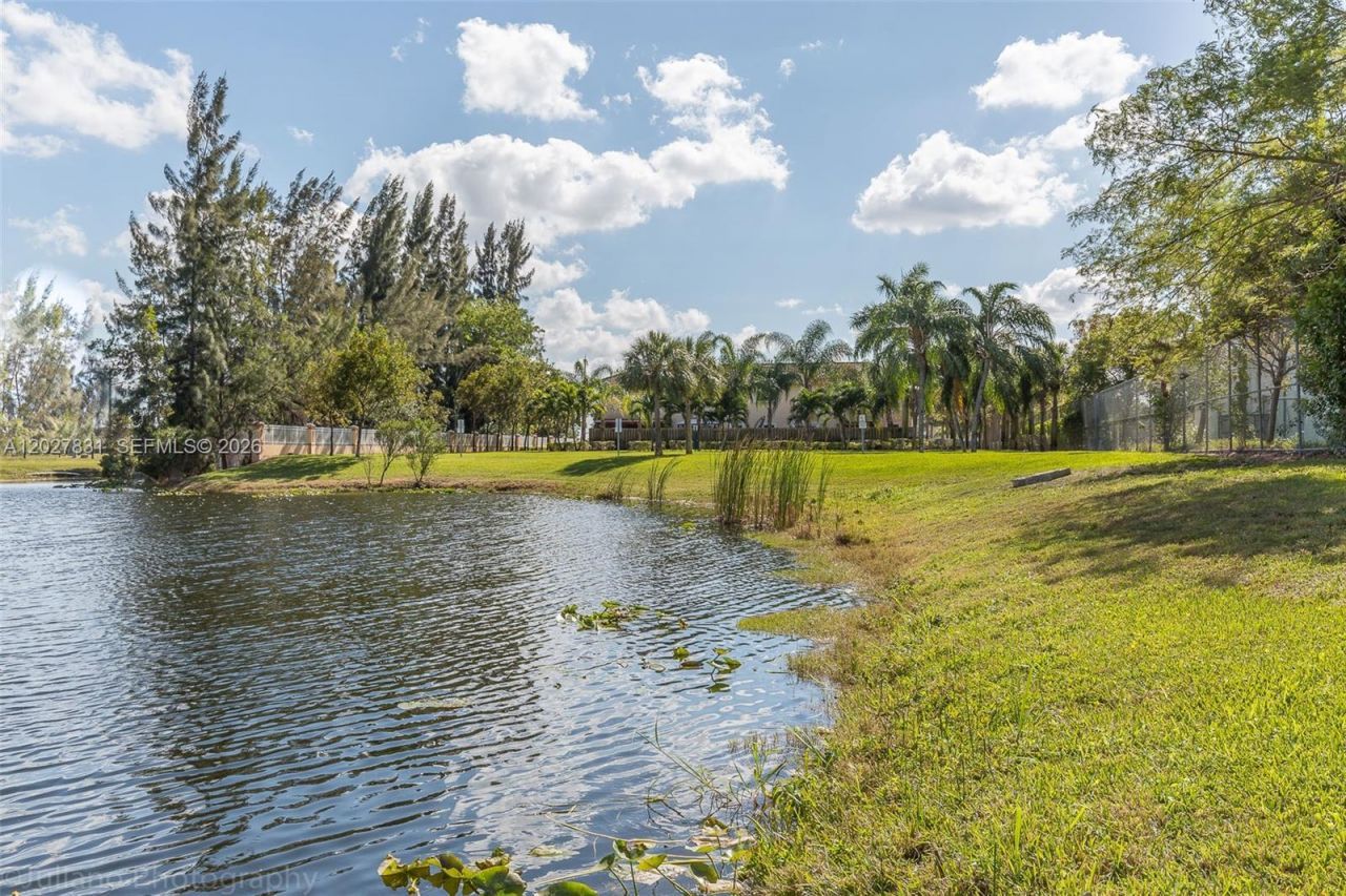 7488 NW 181st St , Unit 7488, Hialeah, FL 33015 Photo