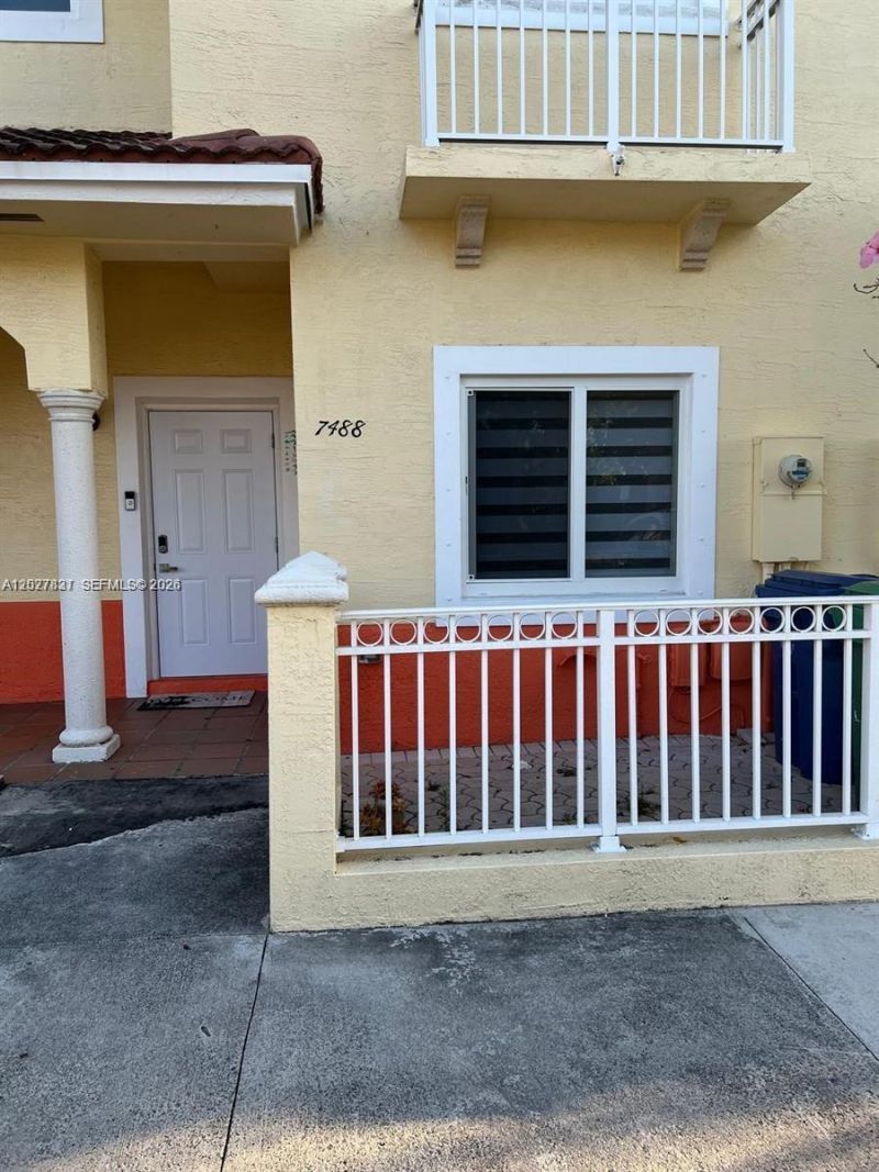 7488 NW 181st St , Unit 7488, Hialeah, FL 33015 Photo