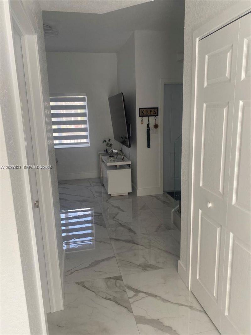 7488 NW 181st St , Unit 7488, Hialeah, FL 33015 Photo