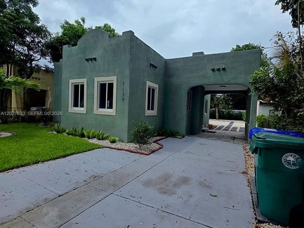 1139 NW 37th St , Miami, FL 33127