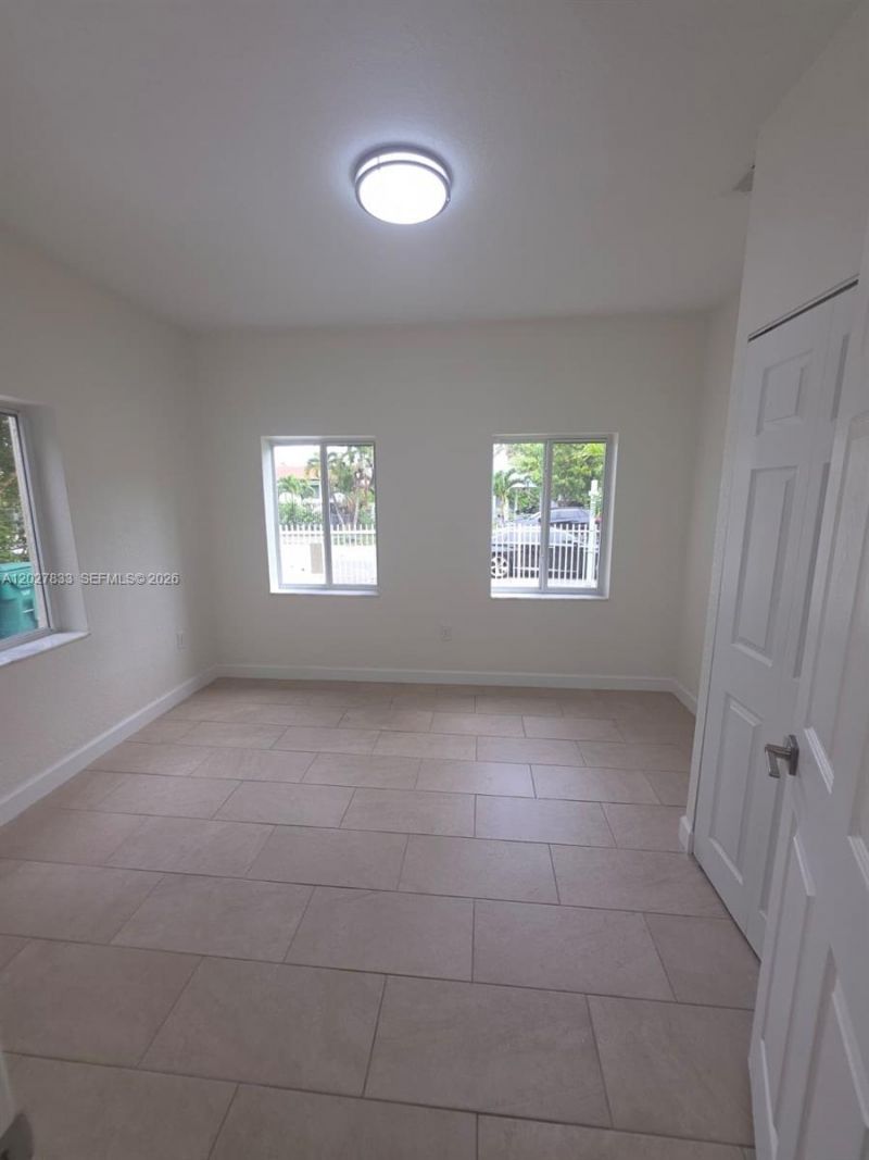 1139 NW 37th St , Miami, FL 33127 Photo