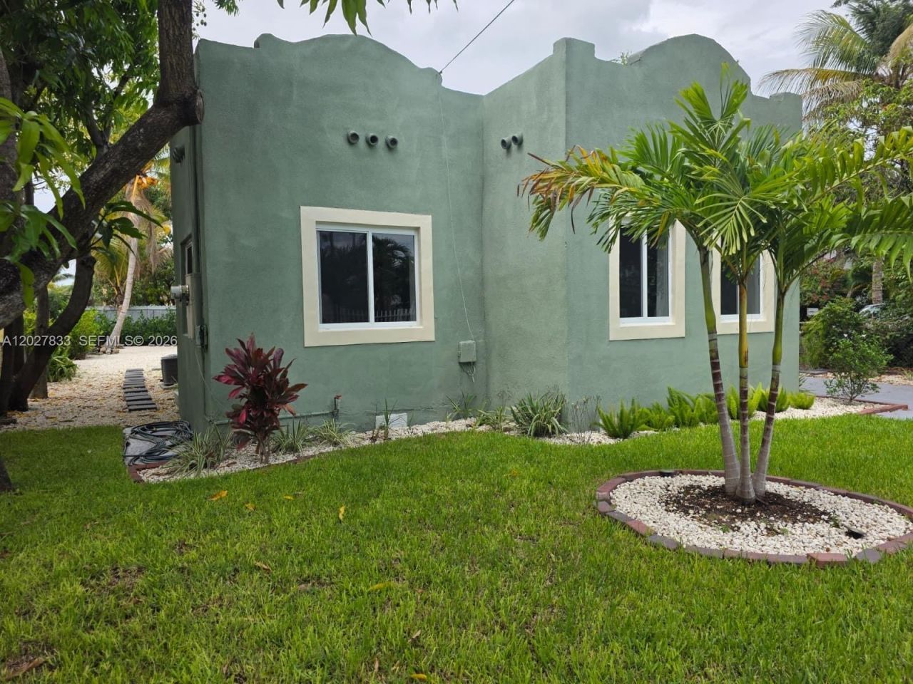 1139 NW 37th St , Miami, FL 33127 Photo