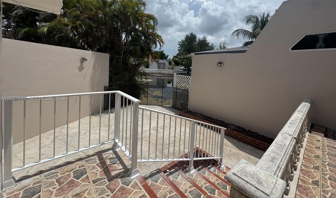 7420 Big Cypress Dr, Miami Lakes, FL 33014 Photo