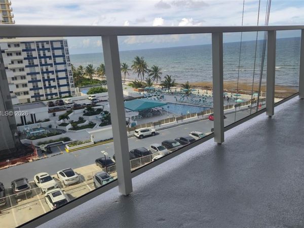 3180 S Ocean Dr, Unit 605, Hallandale Beach, FL 33009