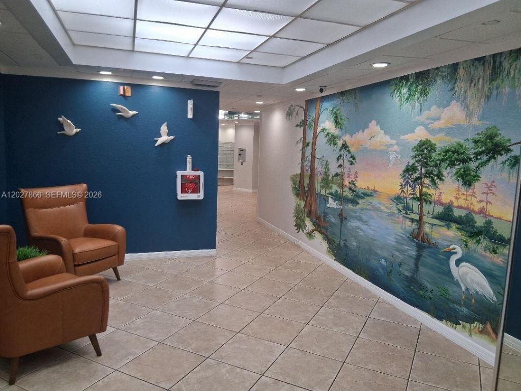 1200 St Charles Pl, Unit L19, Pembroke Pines, FL 33026 Photo