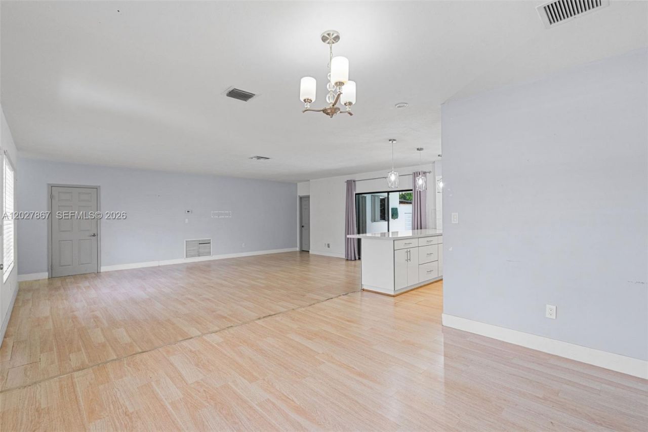 9110 Caribbean Blvd , Cutler Bay, FL 33157 Photo