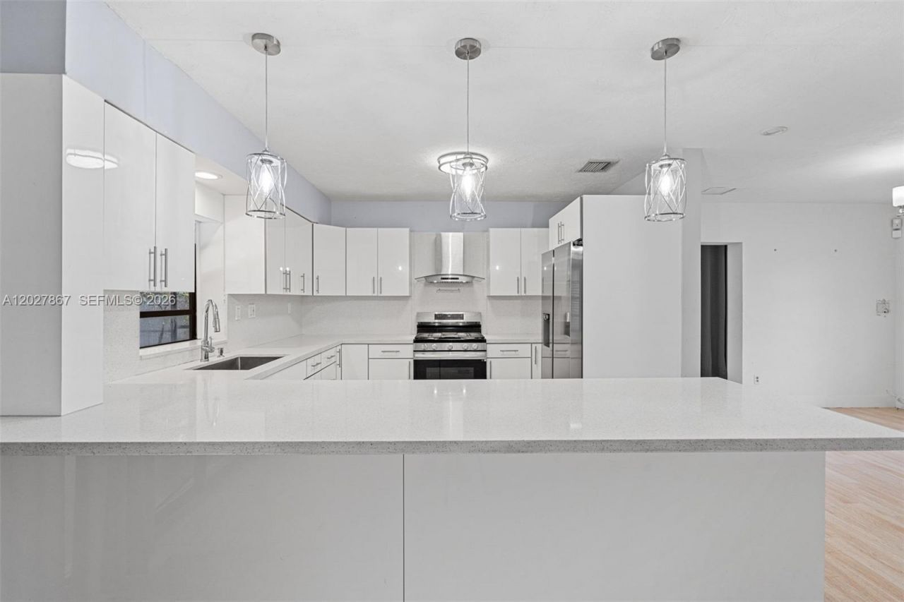 9110 Caribbean Blvd , Cutler Bay, FL 33157 Photo