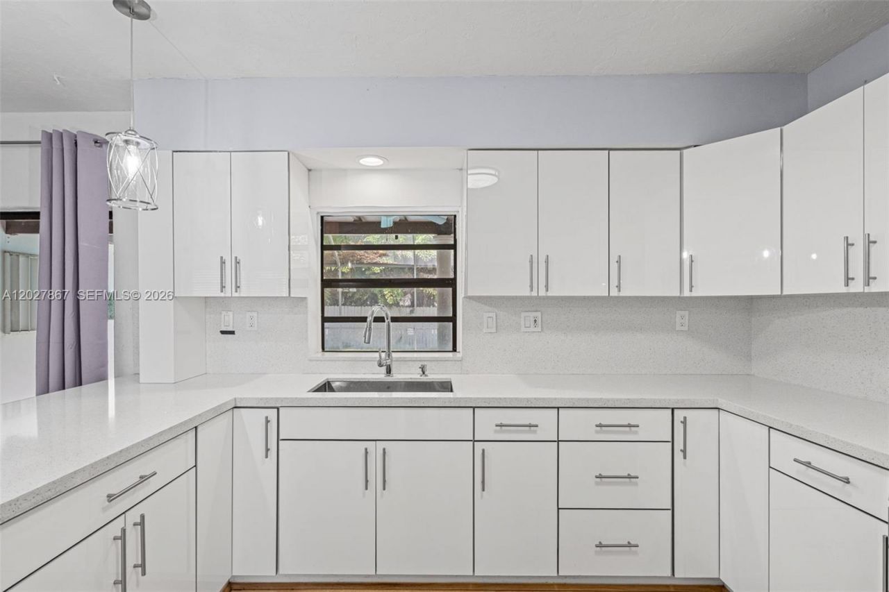9110 Caribbean Blvd , Cutler Bay, FL 33157 Photo