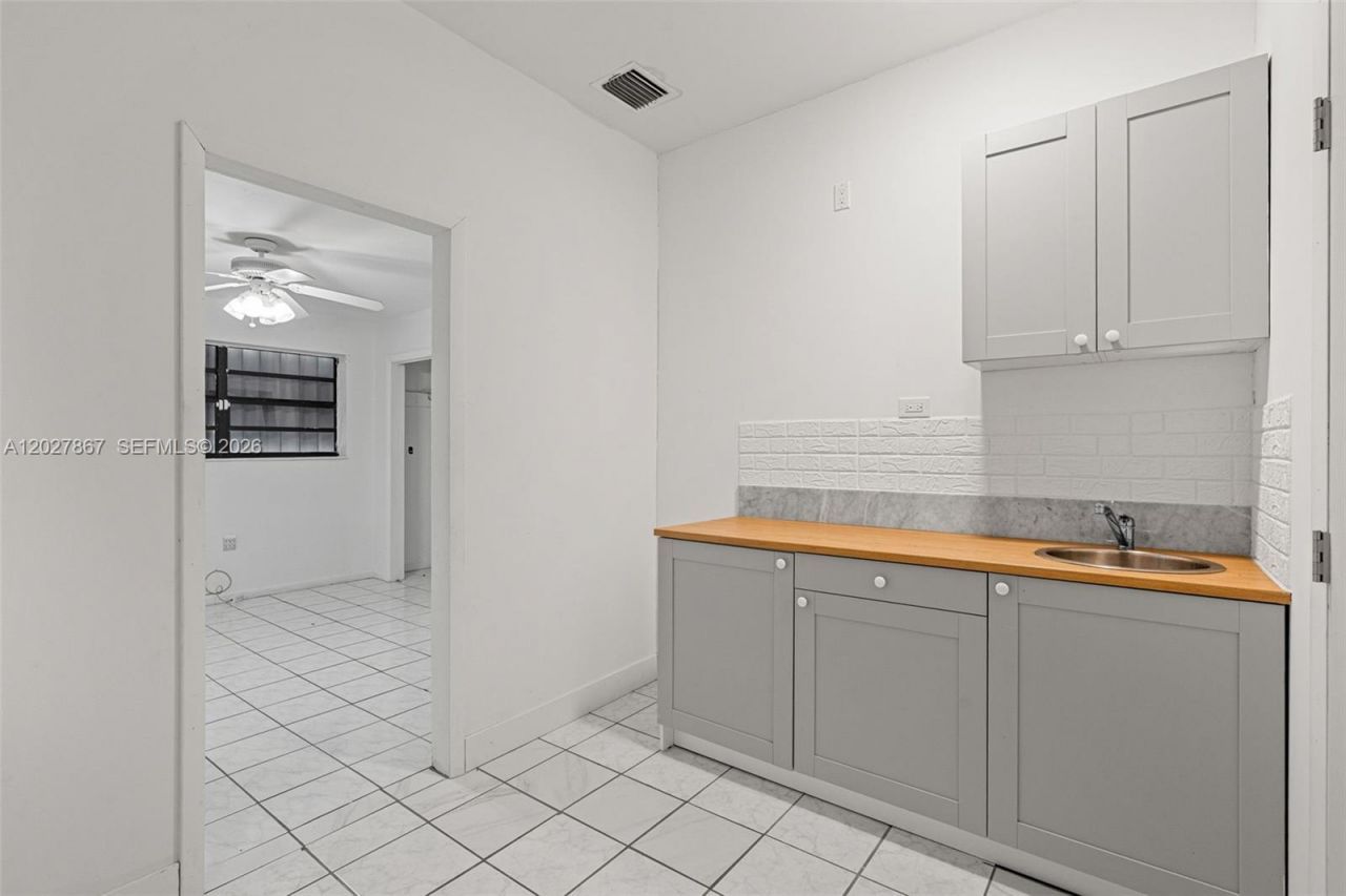 9110 Caribbean Blvd , Cutler Bay, FL 33157 Photo