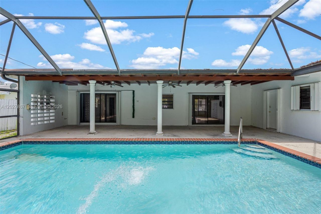 9110 Caribbean Blvd , Cutler Bay, FL 33157 Photo