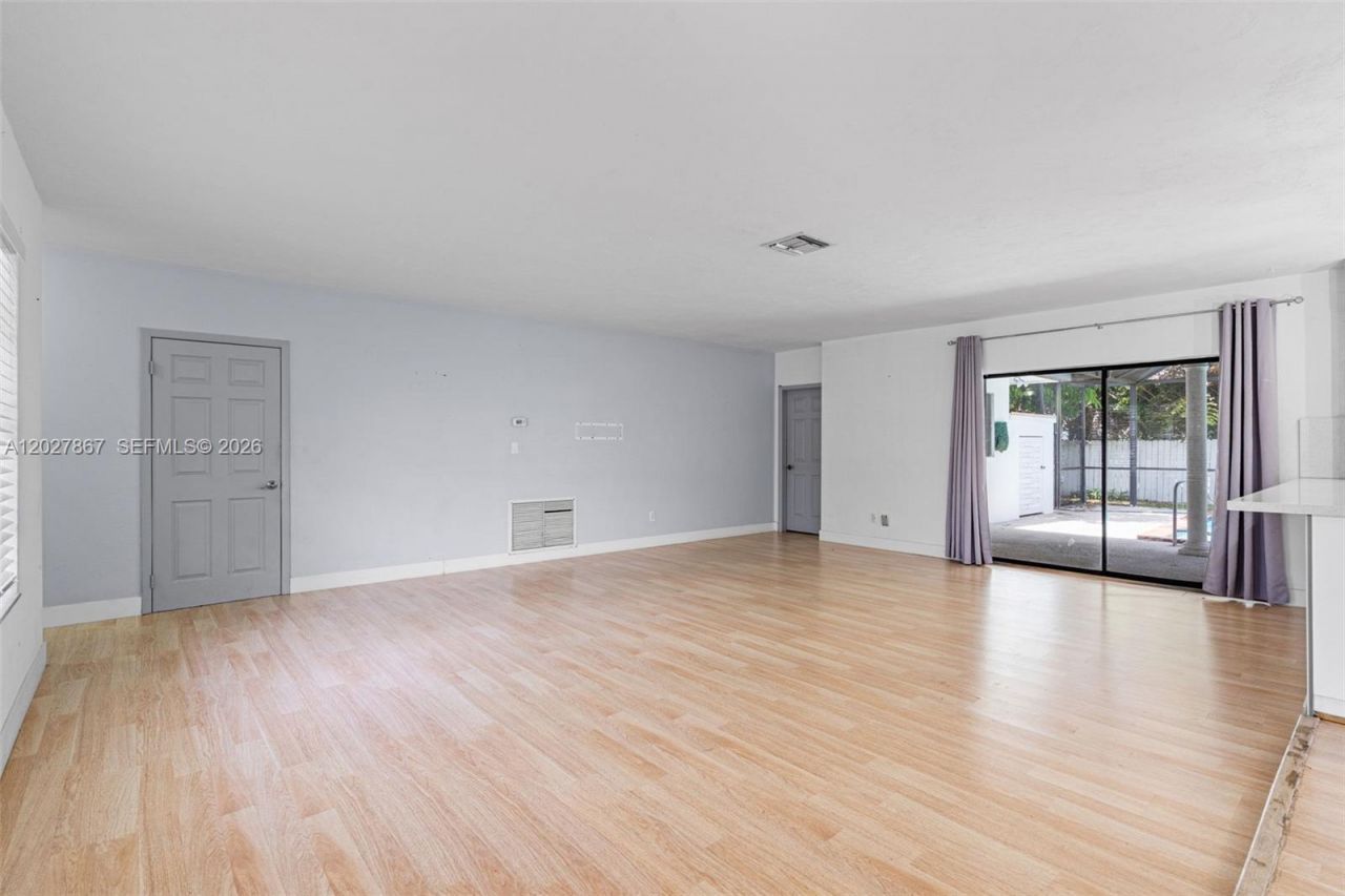 9110 Caribbean Blvd , Cutler Bay, FL 33157 Photo