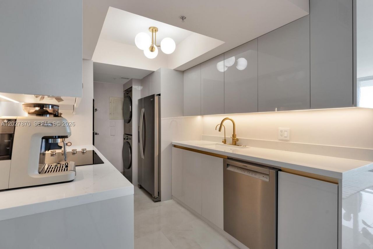 90 Alton Rd, Unit 2207, Miami Beach, FL 33139 Photo