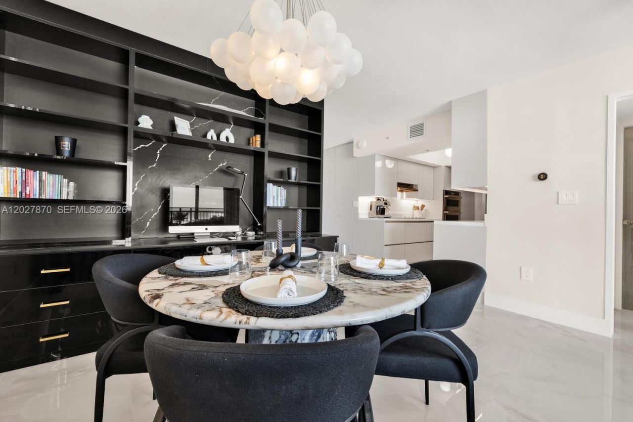 90 Alton Rd, Unit 2207, Miami Beach, FL 33139 Photo