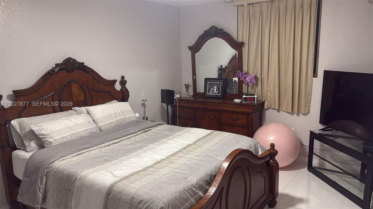814 NW 36th Ave , Unit 208, Miami, FL 33125 Photo