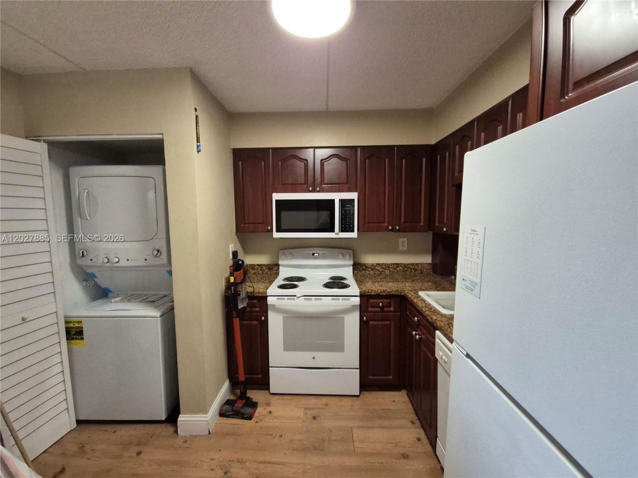 6045 NW 186th St , Unit 308, Hialeah, FL 33015 Photo