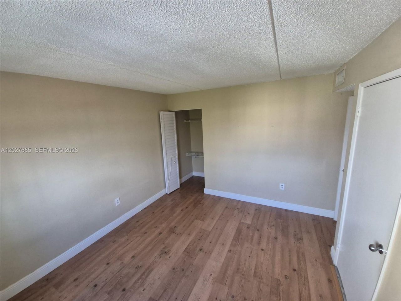 6045 NW 186th St , Unit 308, Hialeah, FL 33015 Photo