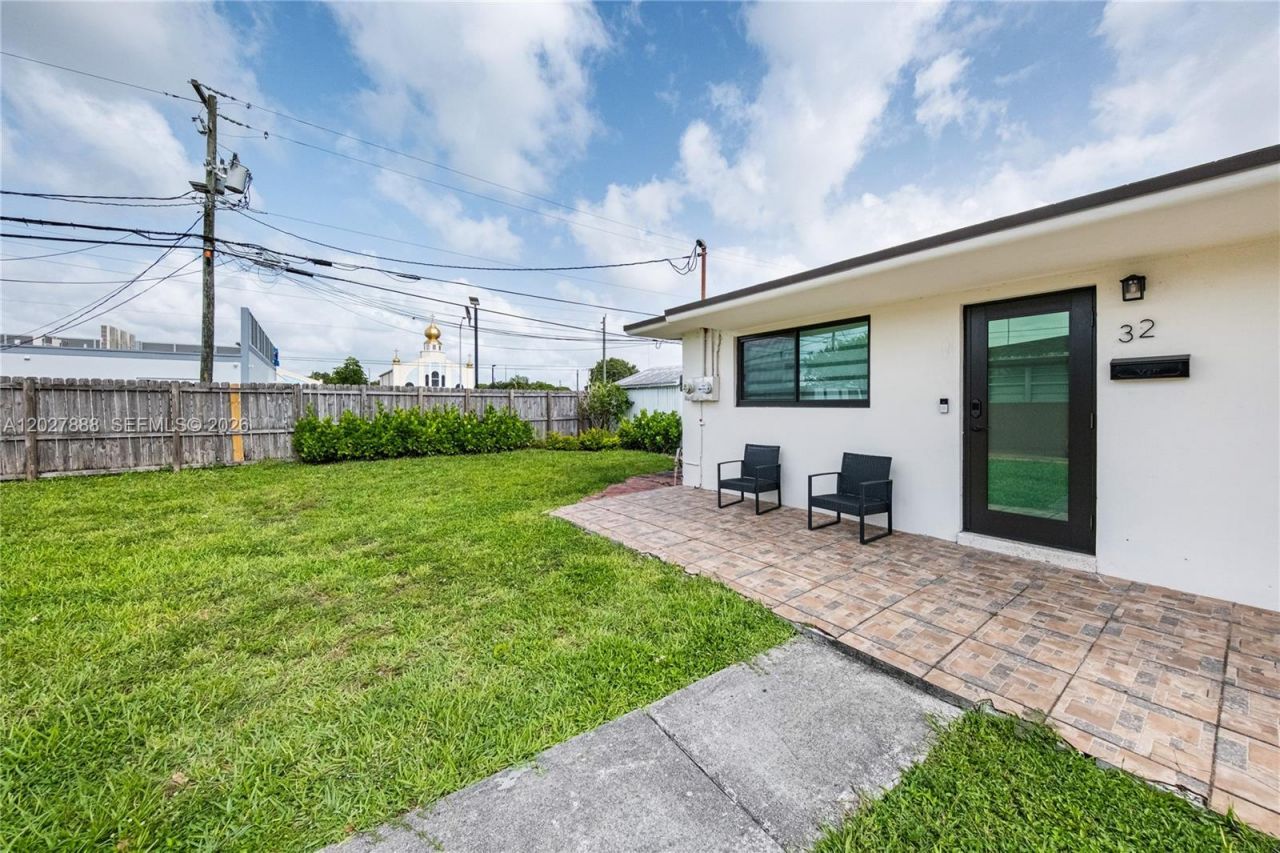 30 NW 56th Ct , Unit 32, Miami, FL 33126 Photo
