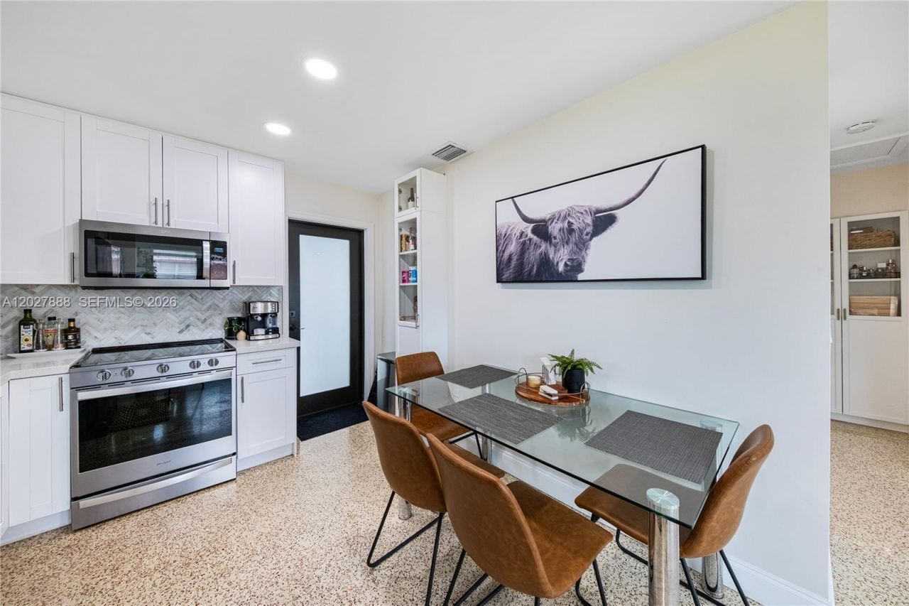 30 NW 56th Ct , Unit 32, Miami, FL 33126 Photo