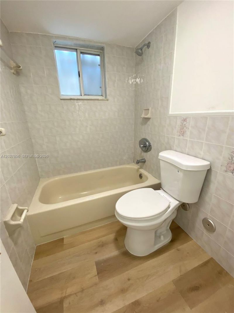 2212 W 74th St , Unit 101-28, Hialeah, FL 33016 Photo