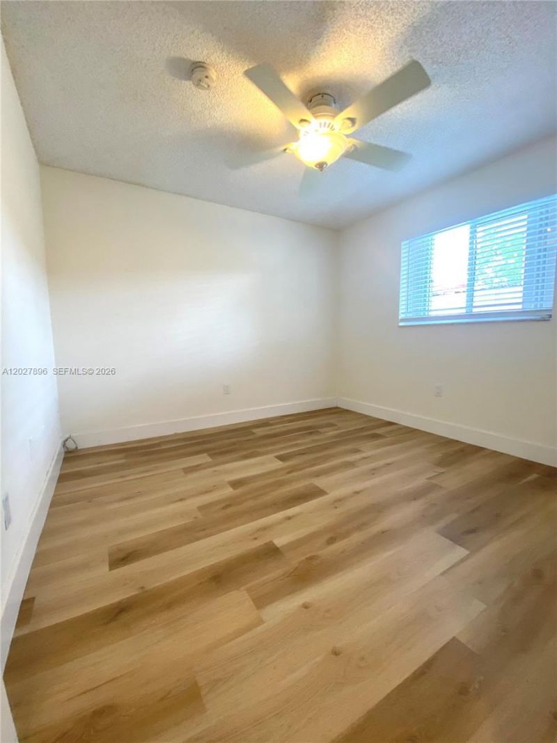 2212 W 74th St , Unit 101-28, Hialeah, FL 33016 Photo