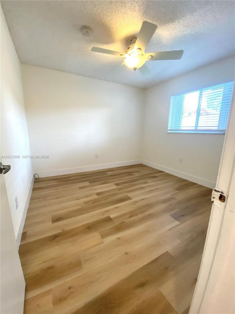 2212 W 74th St , Unit 101-28, Hialeah, FL 33016 Photo