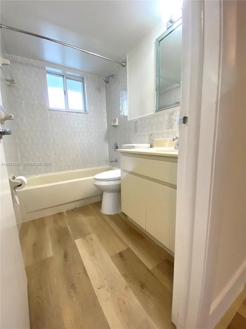2212 W 74th St , Unit 101-28, Hialeah, FL 33016 Photo