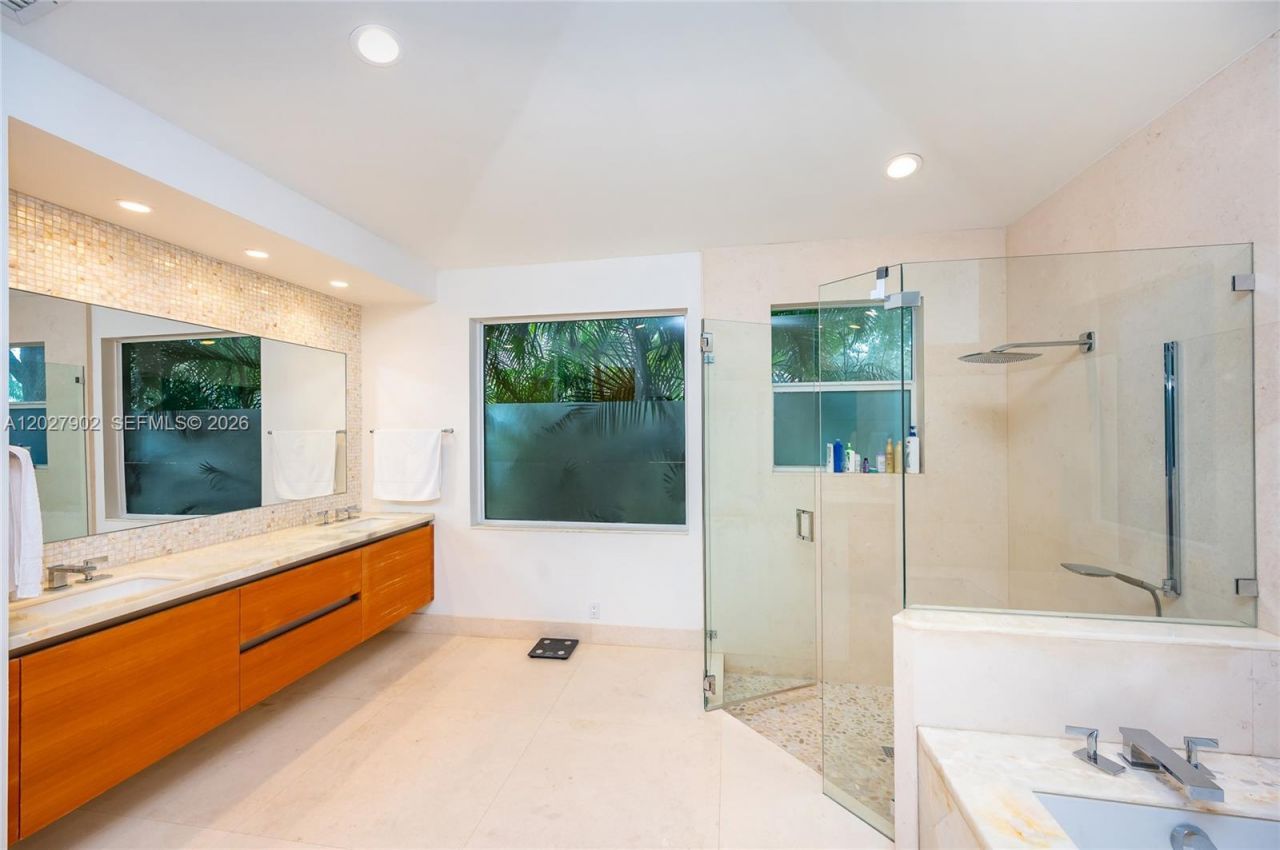 3216 Huntington , Unit 3216, Weston, FL 33332 Photo