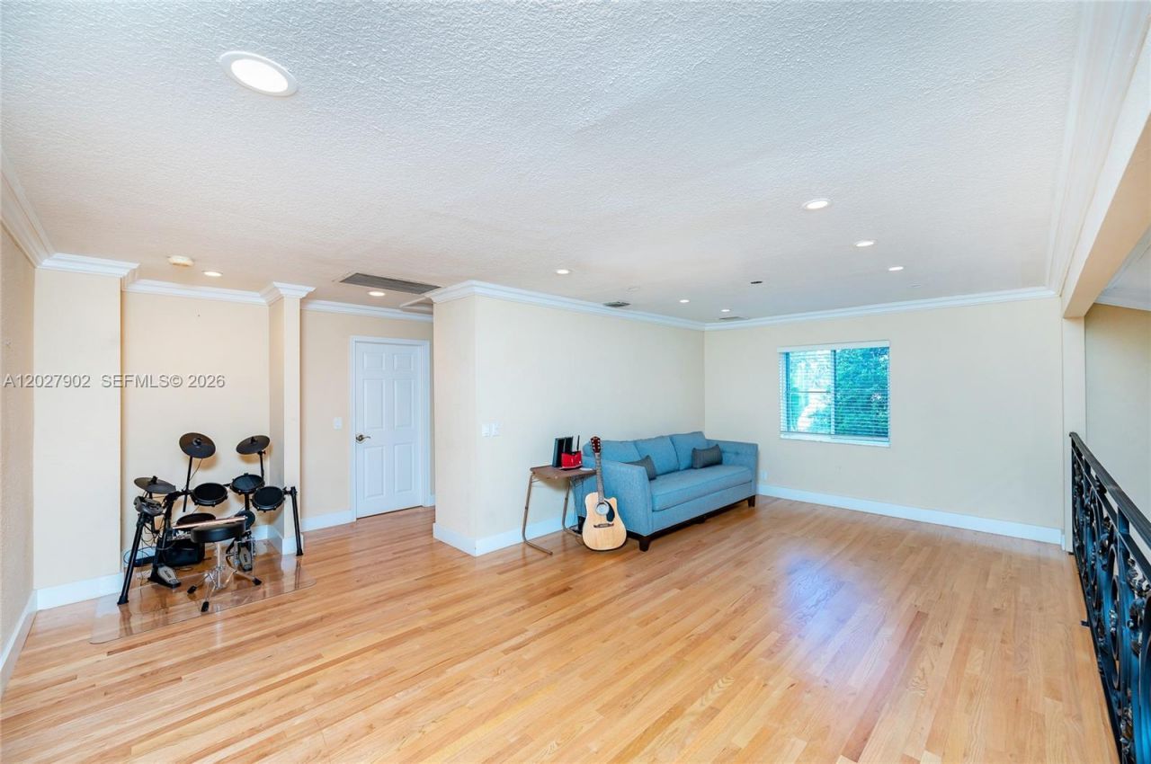 3216 Huntington , Unit 3216, Weston, FL 33332 Photo