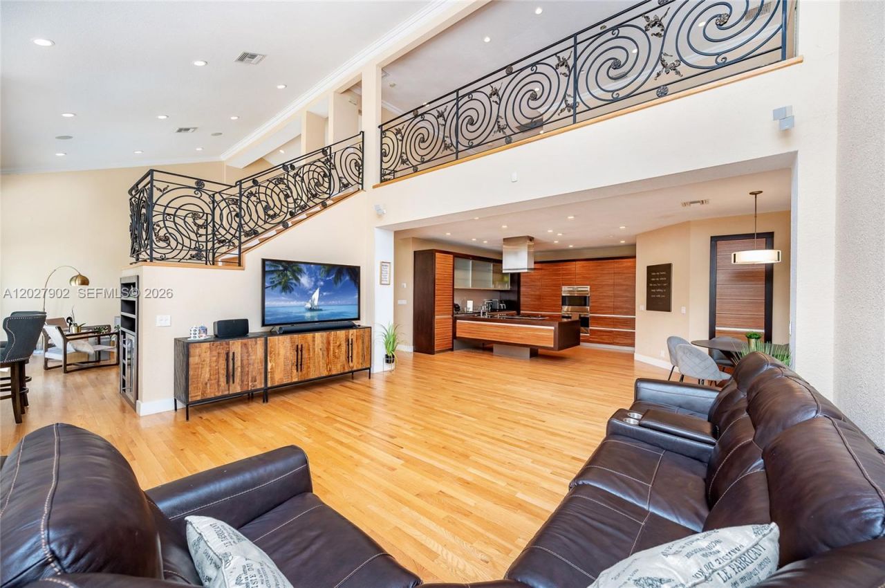 3216 Huntington , Unit 3216, Weston, FL 33332 Photo