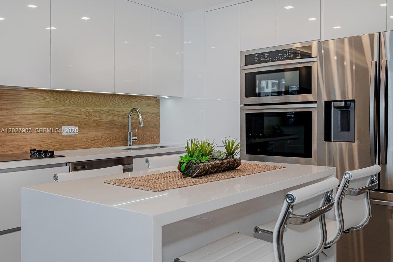 2301 Collins Ave , Unit 739, Miami Beach, FL 33139 Photo
