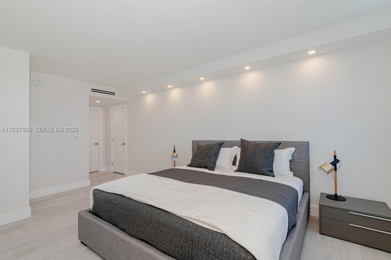2301 Collins Ave , Unit 739, Miami Beach, FL 33139 Photo