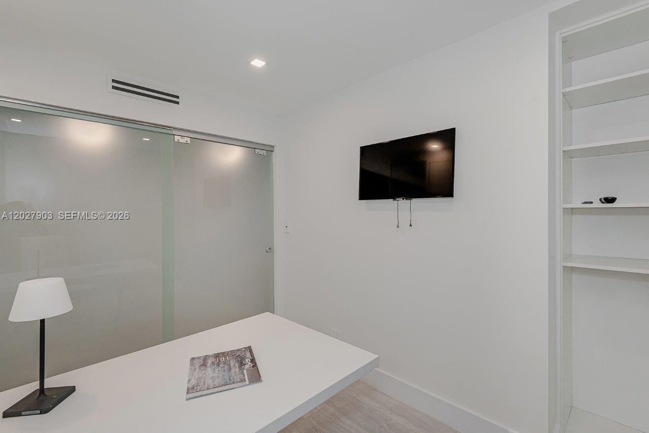 2301 Collins Ave , Unit 739, Miami Beach, FL 33139 Photo
