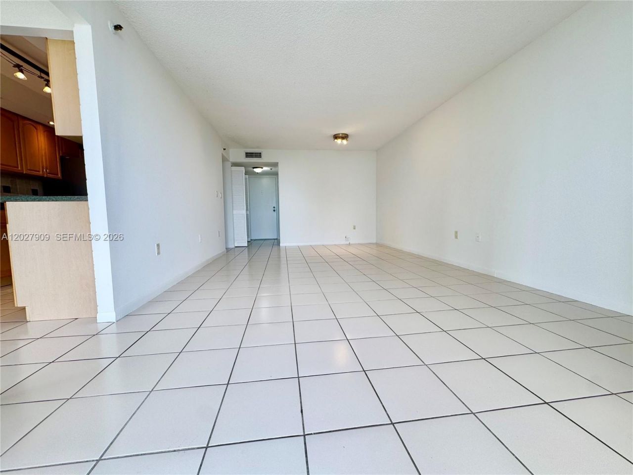 210 174th St , Unit 716, Sunny Isles Beach, FL 33160 Photo