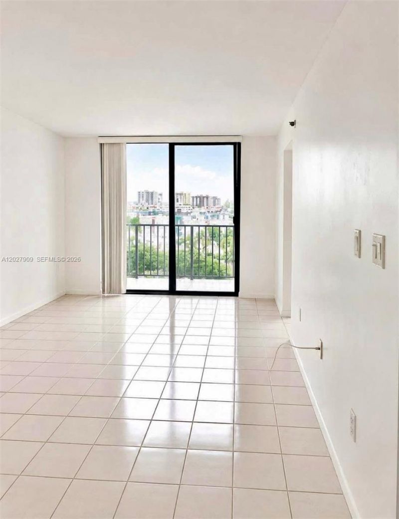 210 174th St , Unit 716, Sunny Isles Beach, FL 33160 Photo