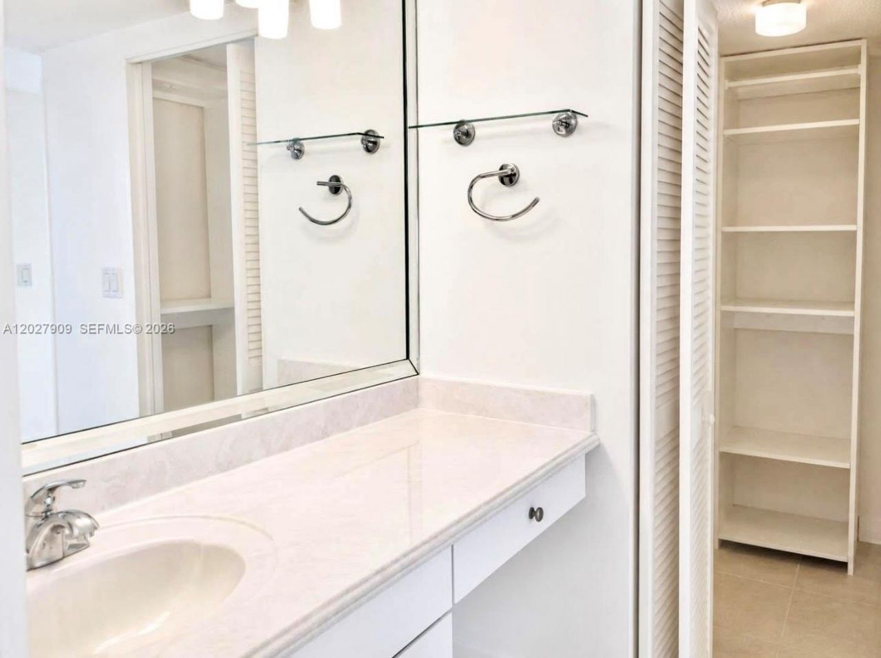 210 174th St , Unit 716, Sunny Isles Beach, FL 33160 Photo