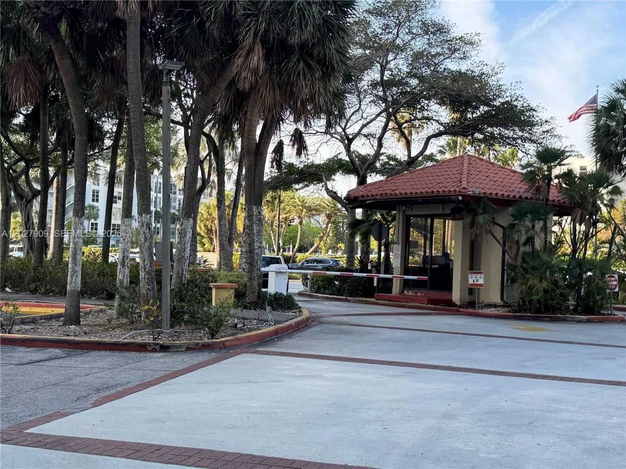 210 174th St , Unit 716, Sunny Isles Beach, FL 33160 Photo