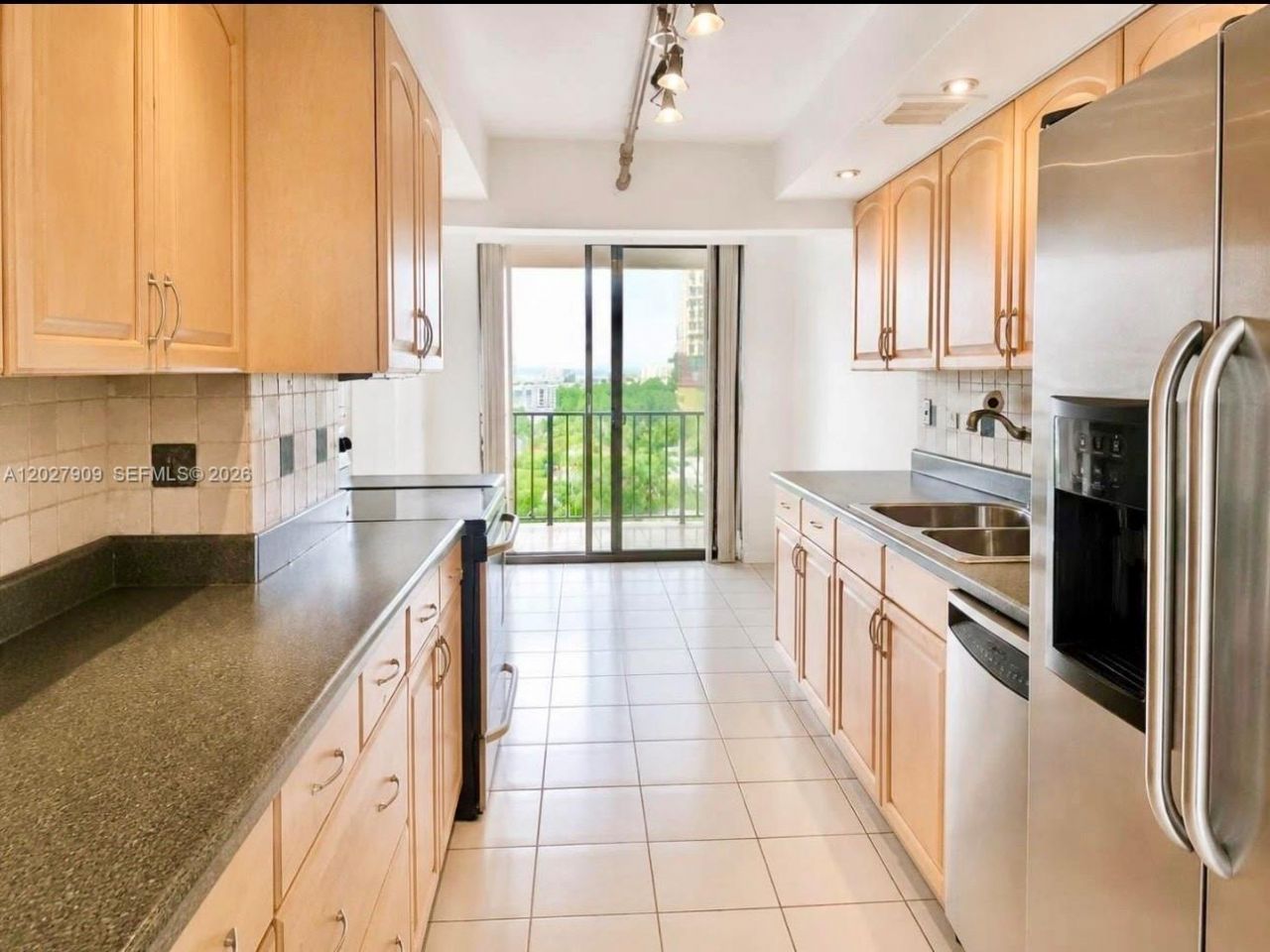 210 174th St , Unit 716, Sunny Isles Beach, FL 33160 Photo