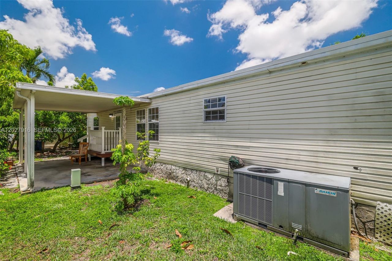 19800 SW 180 Avenue #524 , Miami, FL 33187 Photo