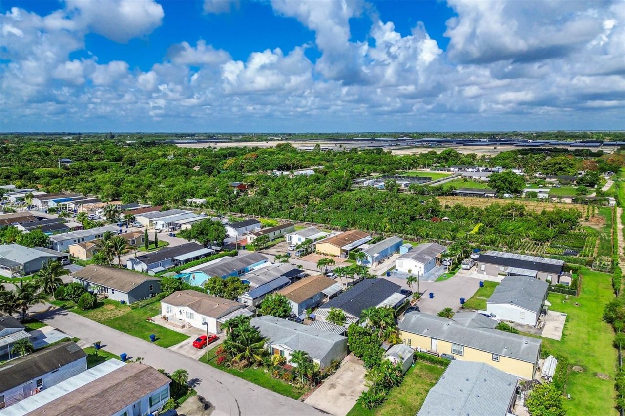 19800 SW 180 Avenue #524 , Miami, FL 33187 Photo