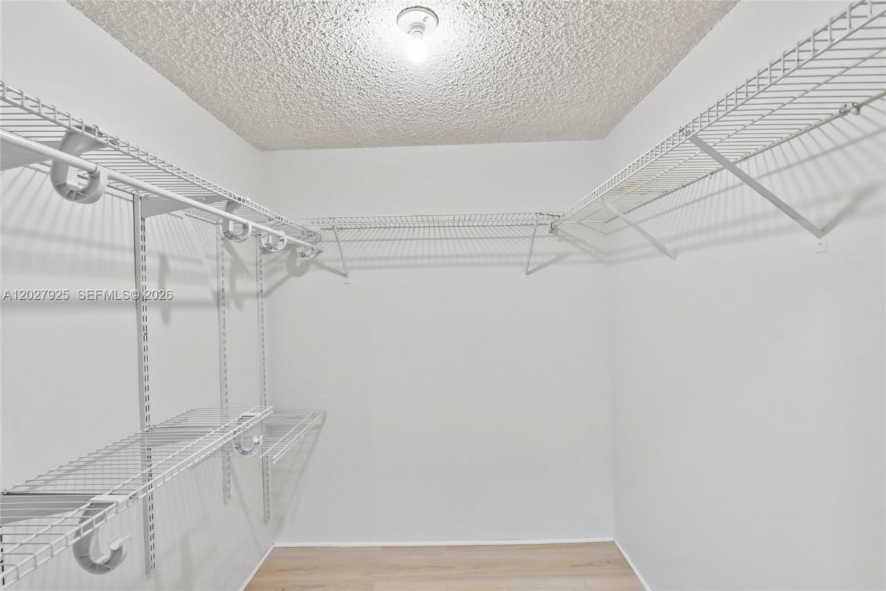 301 Racquet Club Rd , Unit 103, Weston, FL 33326 Photo