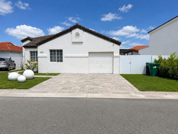 680 NW 124th Pl , Unit N/A, Miami, FL 33182