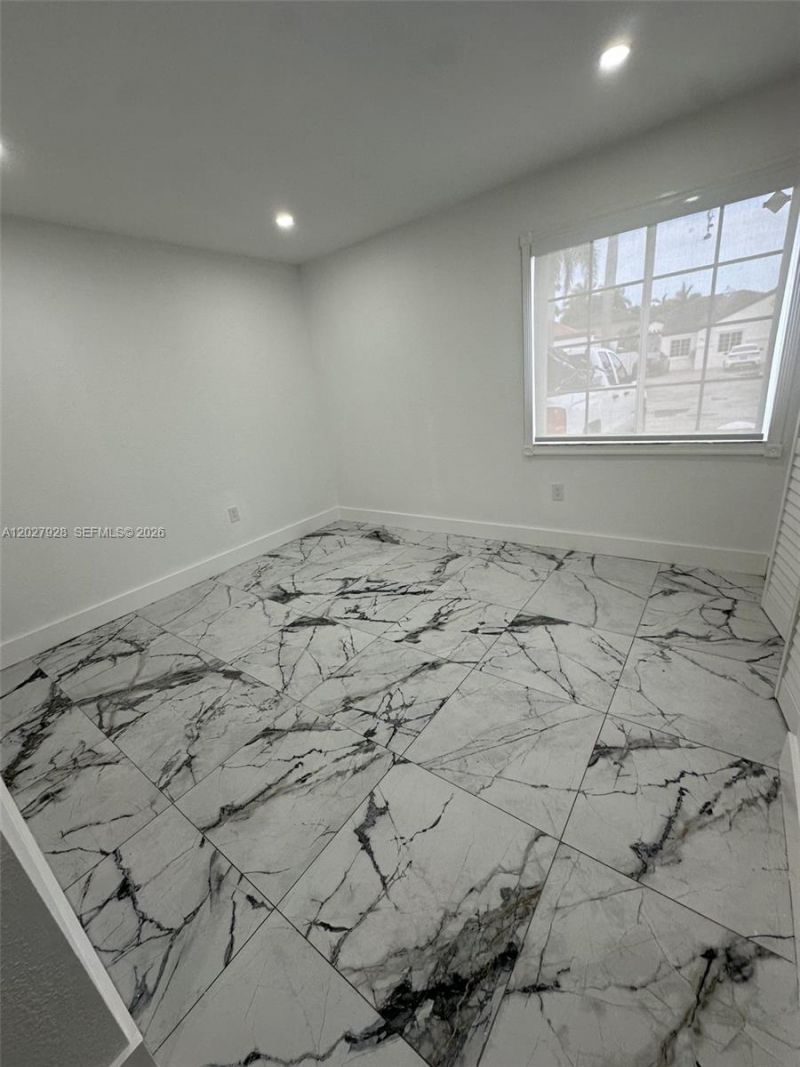 680 NW 124th Pl , Unit N/A, Miami, FL 33182 Photo