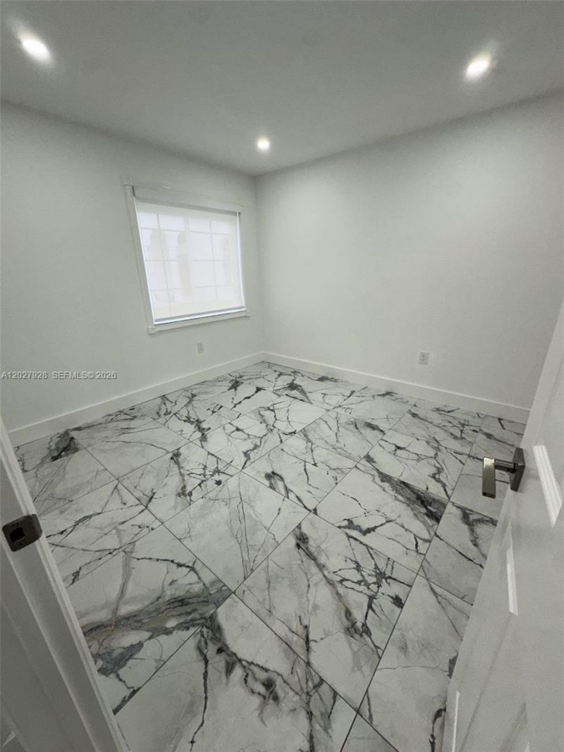 680 NW 124th Pl , Unit N/A, Miami, FL 33182 Photo