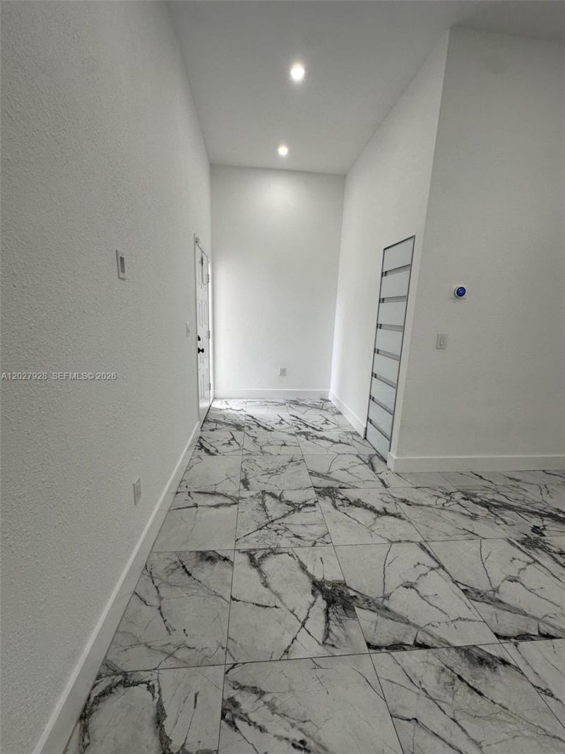 680 NW 124th Pl , Unit N/A, Miami, FL 33182 Photo