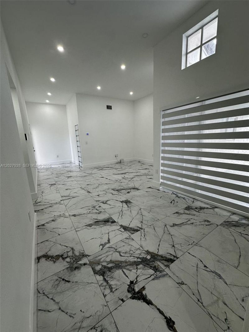 680 NW 124th Pl , Unit N/A, Miami, FL 33182 Photo