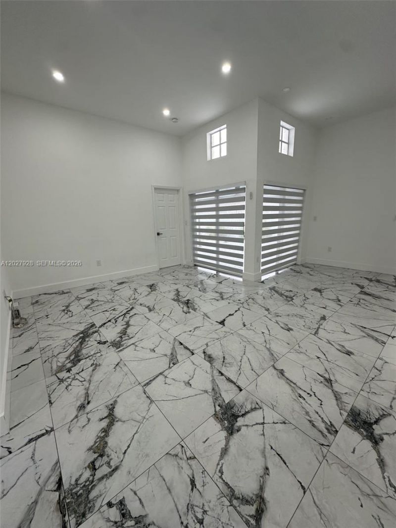 680 NW 124th Pl , Unit N/A, Miami, FL 33182 Photo